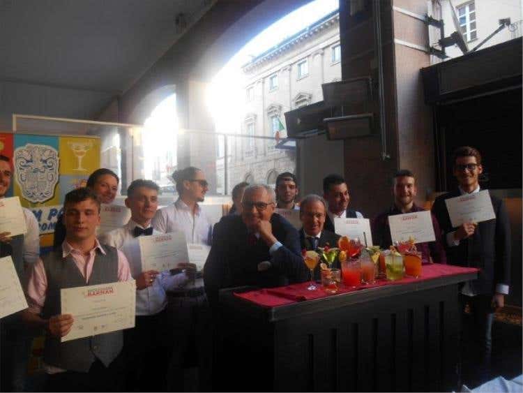 I partecipanti al corso con i due docenti Carmine Lamorte e Lorenzo Bertaggia